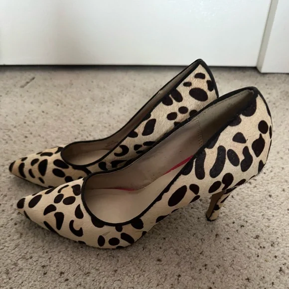 Banana Republic Leopard Print Heels - Picture 2 of 8